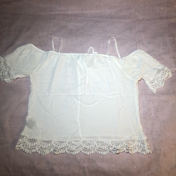 🤍Off The Shoulder Top🤍 - Picture 5 of 5